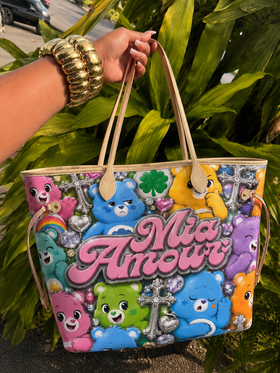 Karebear tote On Hand