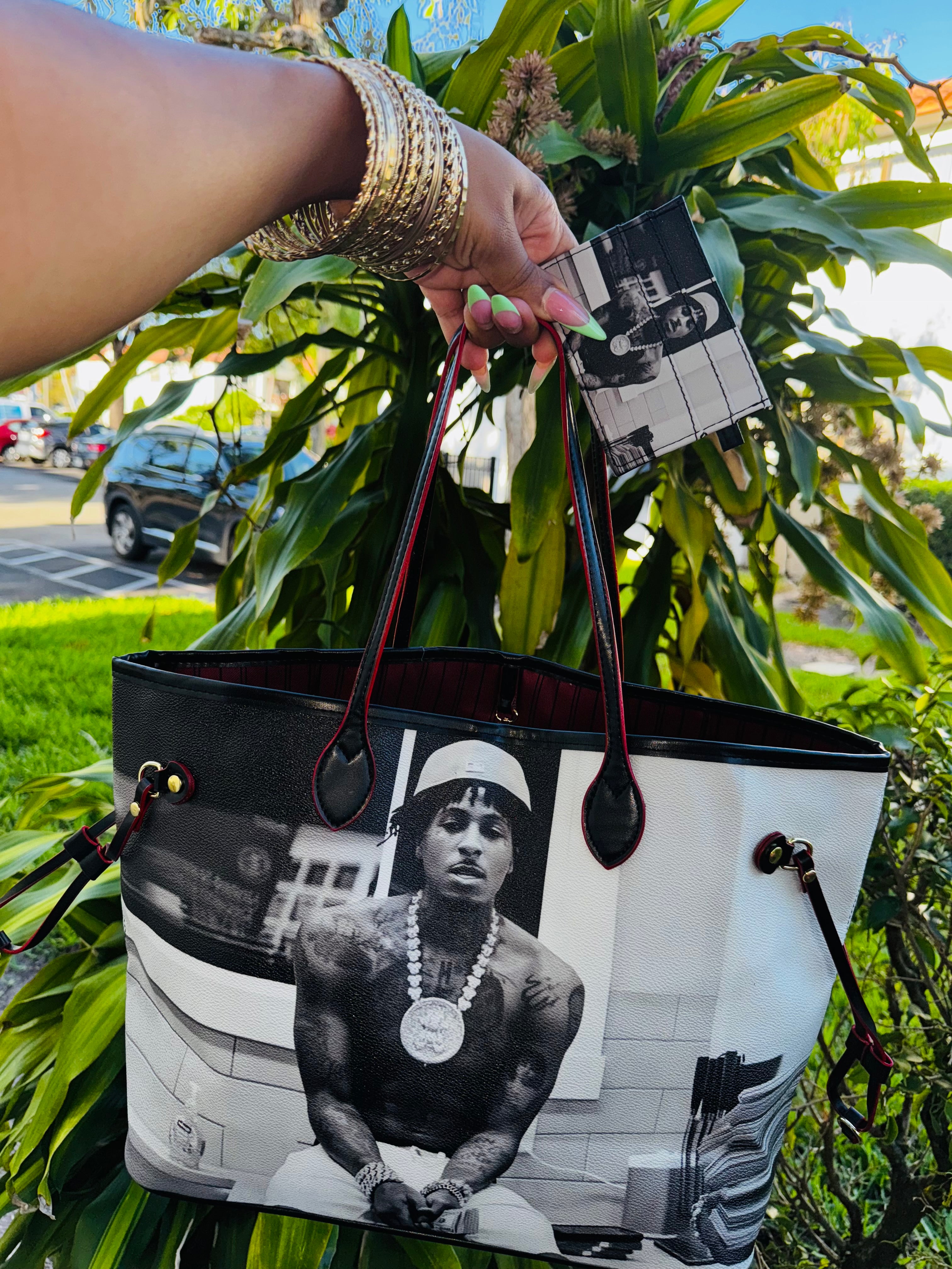 Yb Tote